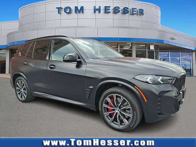 2024 BMW X5 M60i