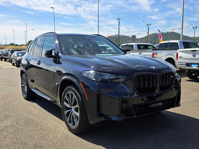 2024 BMW X5 M60i