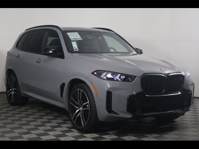 2024 BMW X5 M60i