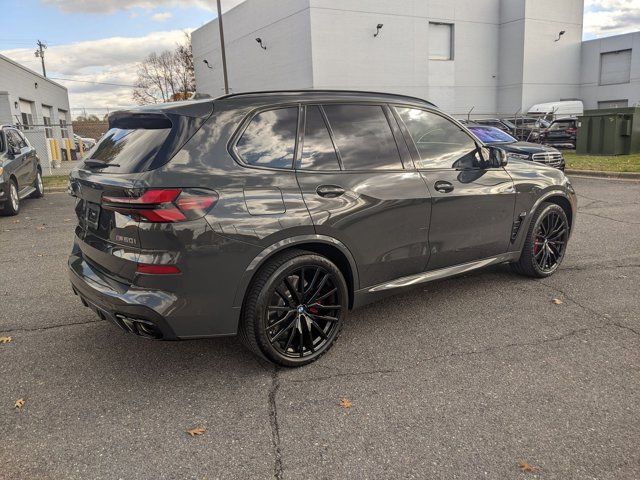 2024 BMW X5 M60i