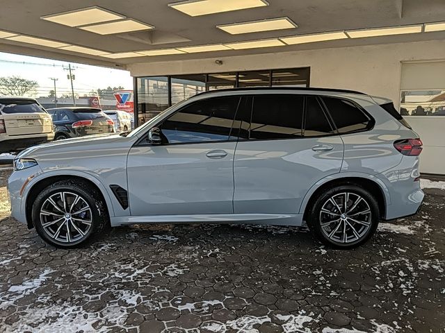 2024 BMW X5 M60i