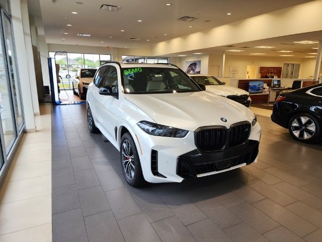 2024 BMW X5 M60i