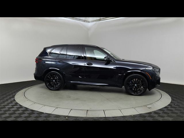 2024 BMW X5 M60i