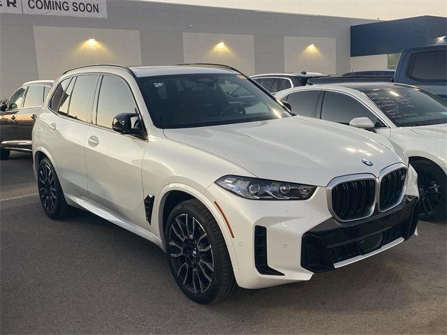 2024 BMW X5 M60i