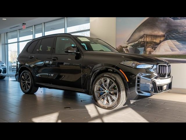 2024 BMW X5 M60i