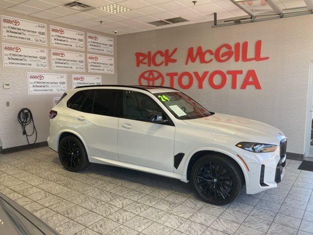 2024 BMW X5 M60i