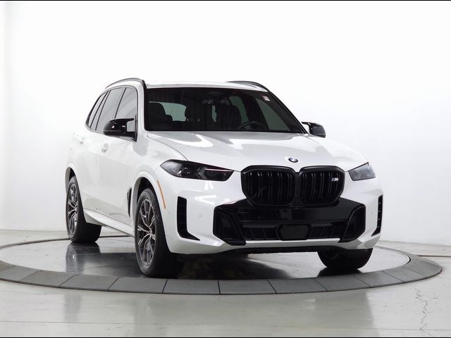 2024 BMW X5 M60i