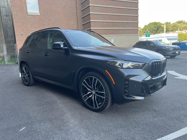 2024 BMW X5 M60i