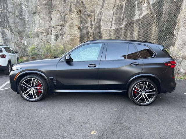 2024 BMW X5 M60i