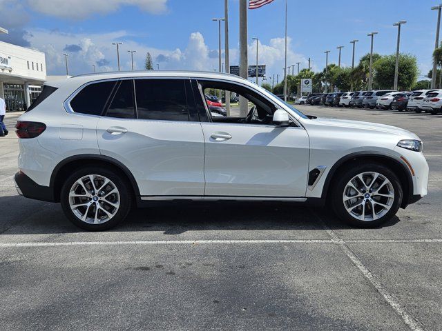 2024 BMW X5 xDrive50e