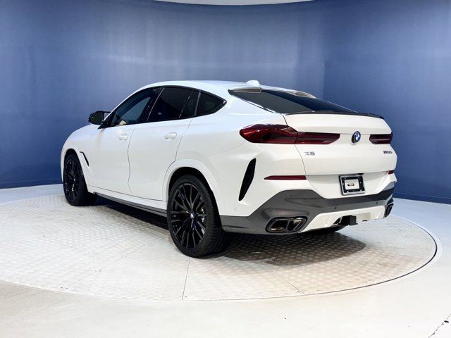 2024 BMW X6 M60i