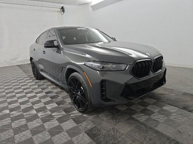 2024 BMW X6 M60i