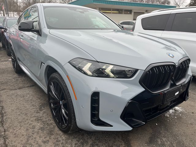 2024 BMW X6 M60i