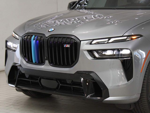 2024 BMW X7 M60i