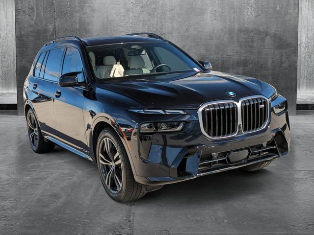 2024 BMW X7 M60i