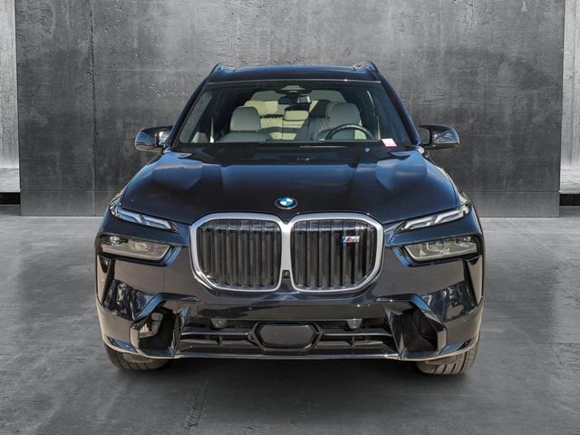 2024 BMW X7 M60i