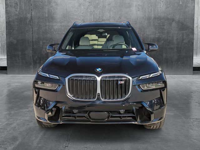 2024 BMW X7 M60i