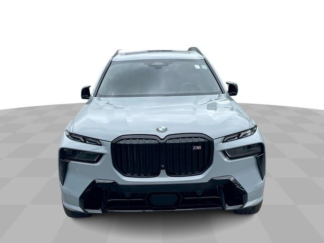 2024 BMW X7 M60i