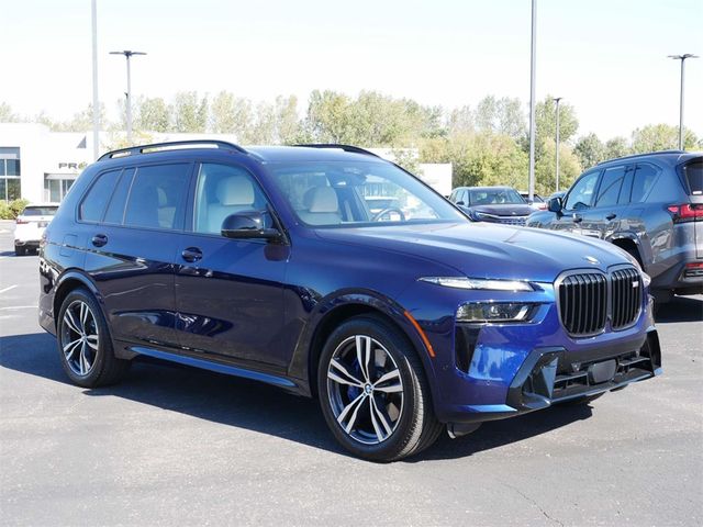 2024 BMW X7 M60i