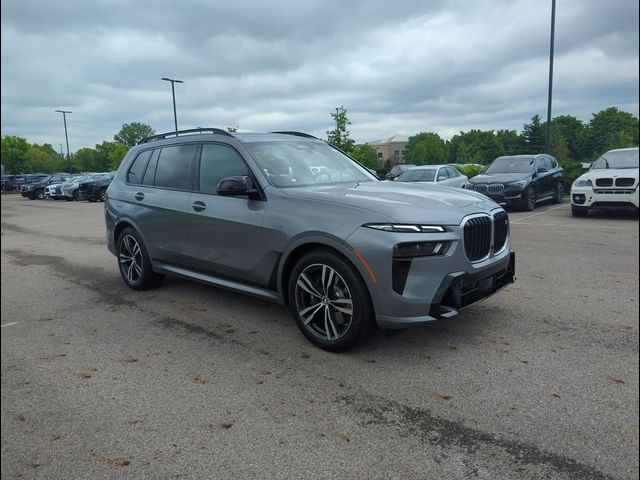 2024 BMW X7 M60i