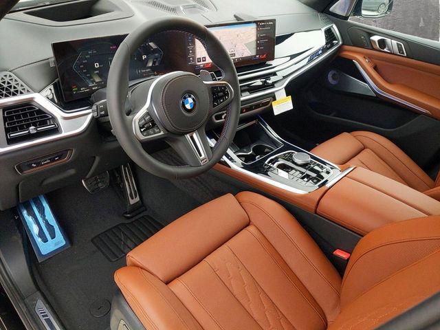 2024 BMW X7 M60i