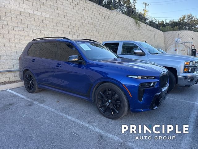 2024 BMW X7 M60i