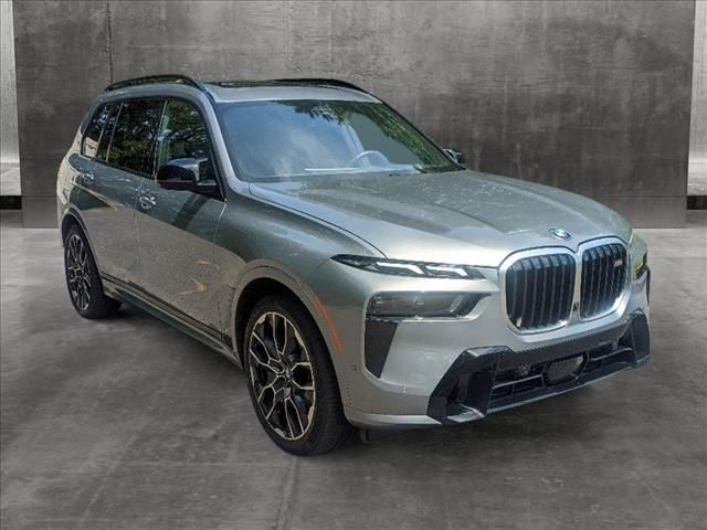 2024 BMW X7 M60i