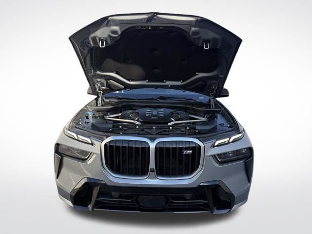 2024 BMW X7 M60i