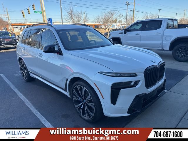 2024 BMW X7 M60i