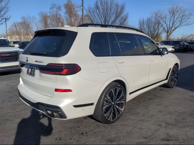 2024 BMW X7 M60i