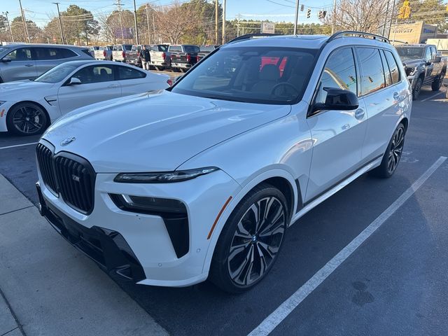 2024 BMW X7 M60i