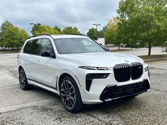 2024 BMW X7 M60i