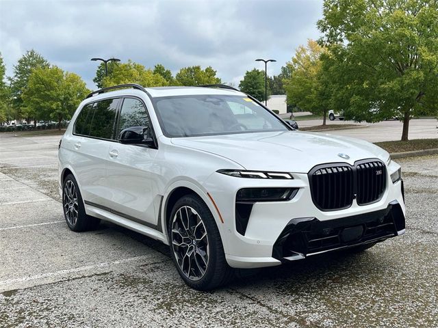 2024 BMW X7 M60i