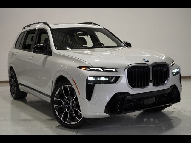 2024 BMW X7 M60i