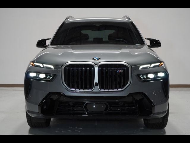 2024 BMW X7 M60i