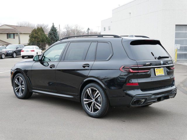 2024 BMW X7 M60i