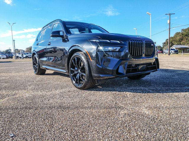 2024 BMW X7 M60i