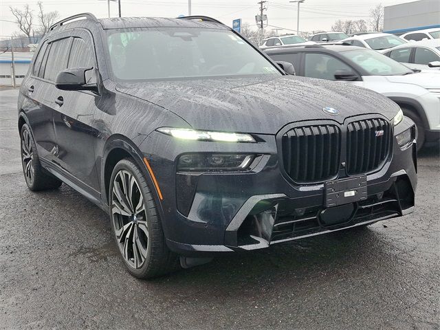 2024 BMW X7 M60i