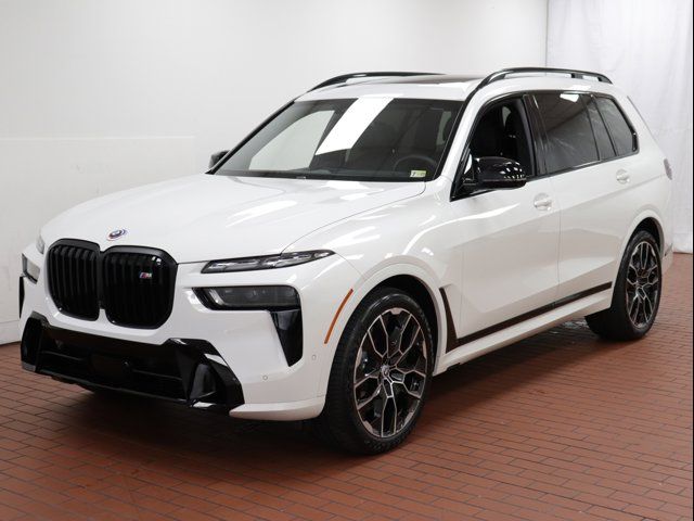 2024 BMW X7 M60i