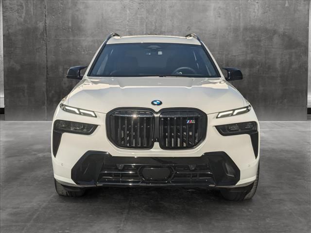 2024 BMW X7 M60i