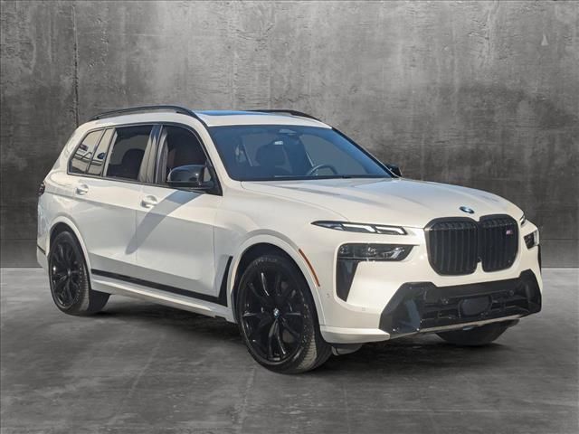 2024 BMW X7 M60i