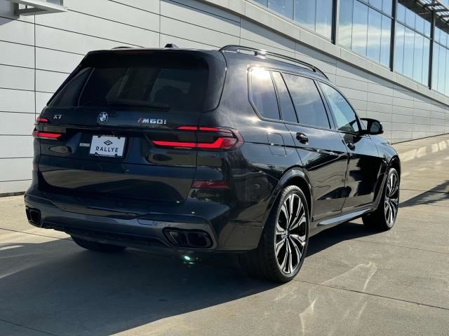 2024 BMW X7 M60i