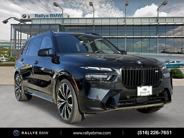 2024 BMW X7 M60i