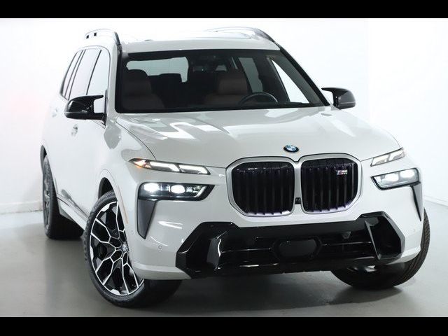 2024 BMW X7 M60i