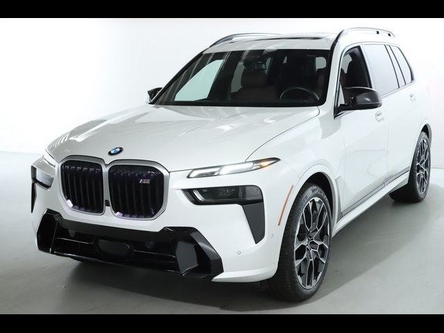 2024 BMW X7 M60i