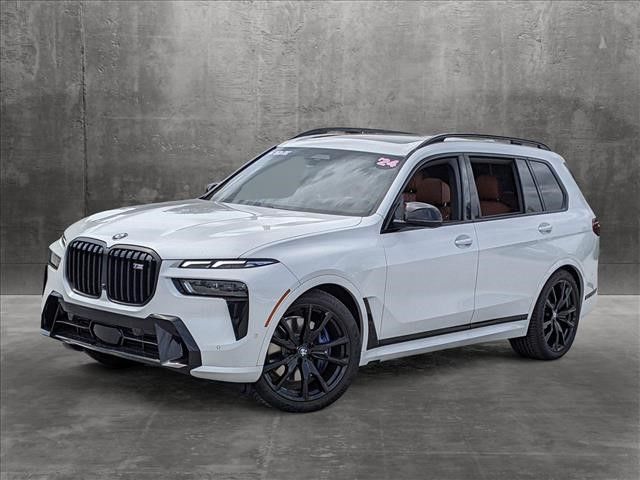 2024 BMW X7 M60i