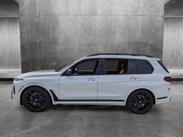 2024 BMW X7 M60i