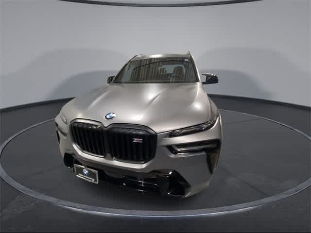 2024 BMW X7 M60i