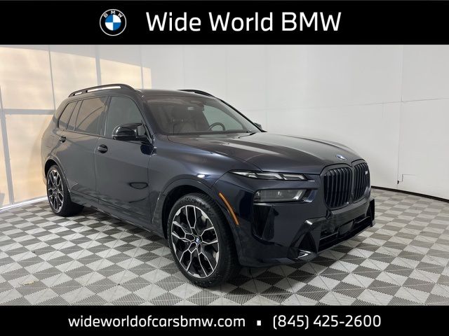 2024 BMW X7 M60i