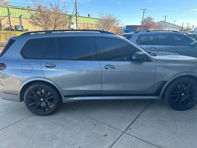 2024 BMW X7 M60i